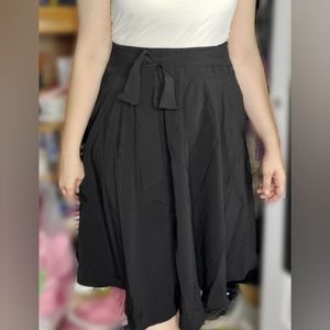 Black Midi Skirt with Bow